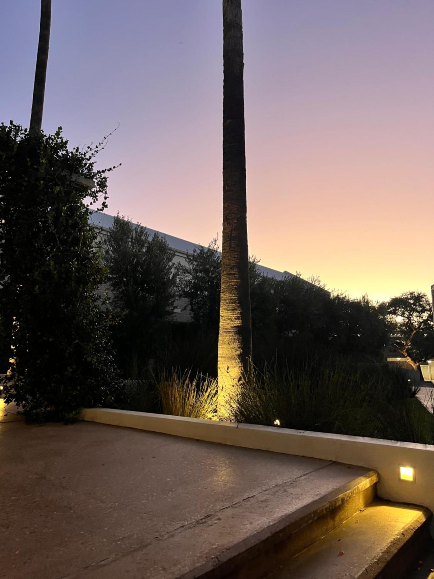 The Windhoek Luxury Suites Exteriör bild
