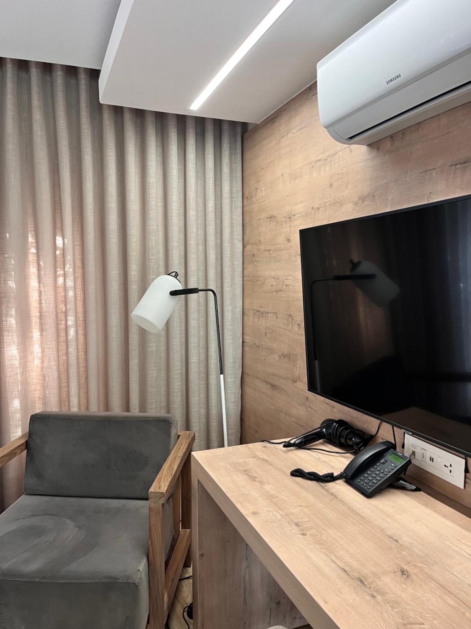 The Windhoek Luxury Suites Exteriör bild
